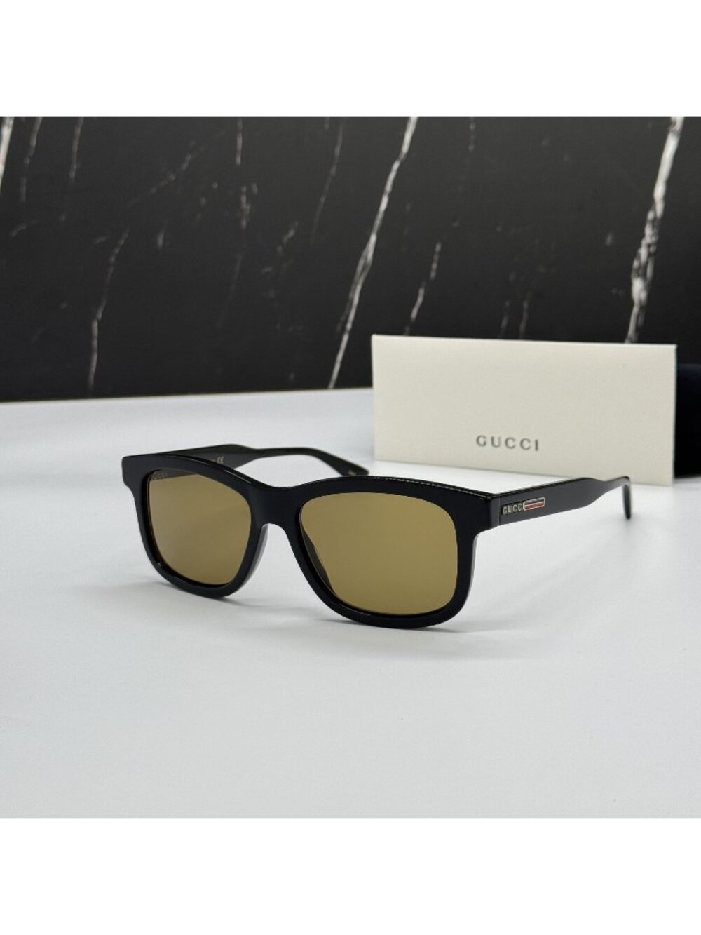 Gucci GG0824S 006 Black Green Square Men Sunglasses Authentic NEW